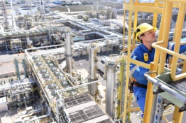 Lone Worker Safety in the Petrochemical Industry: The 4 Biggest Risks and How to Mitigate Them